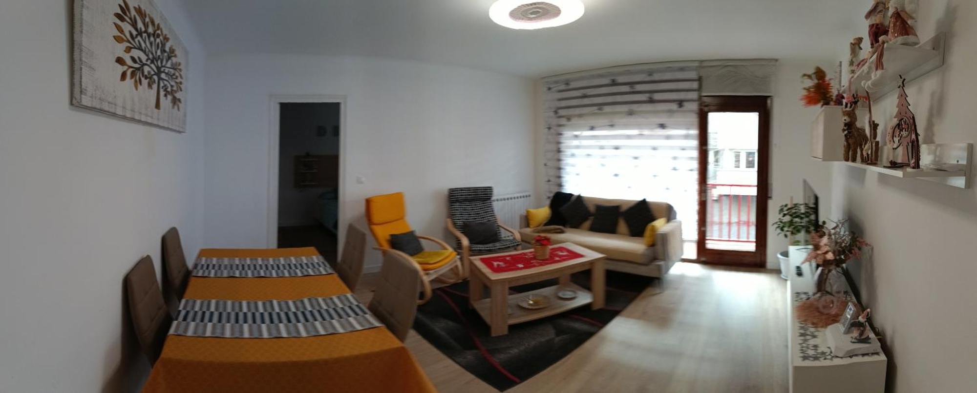 Apartamento Estel La Seu d'Urgell Esterno foto