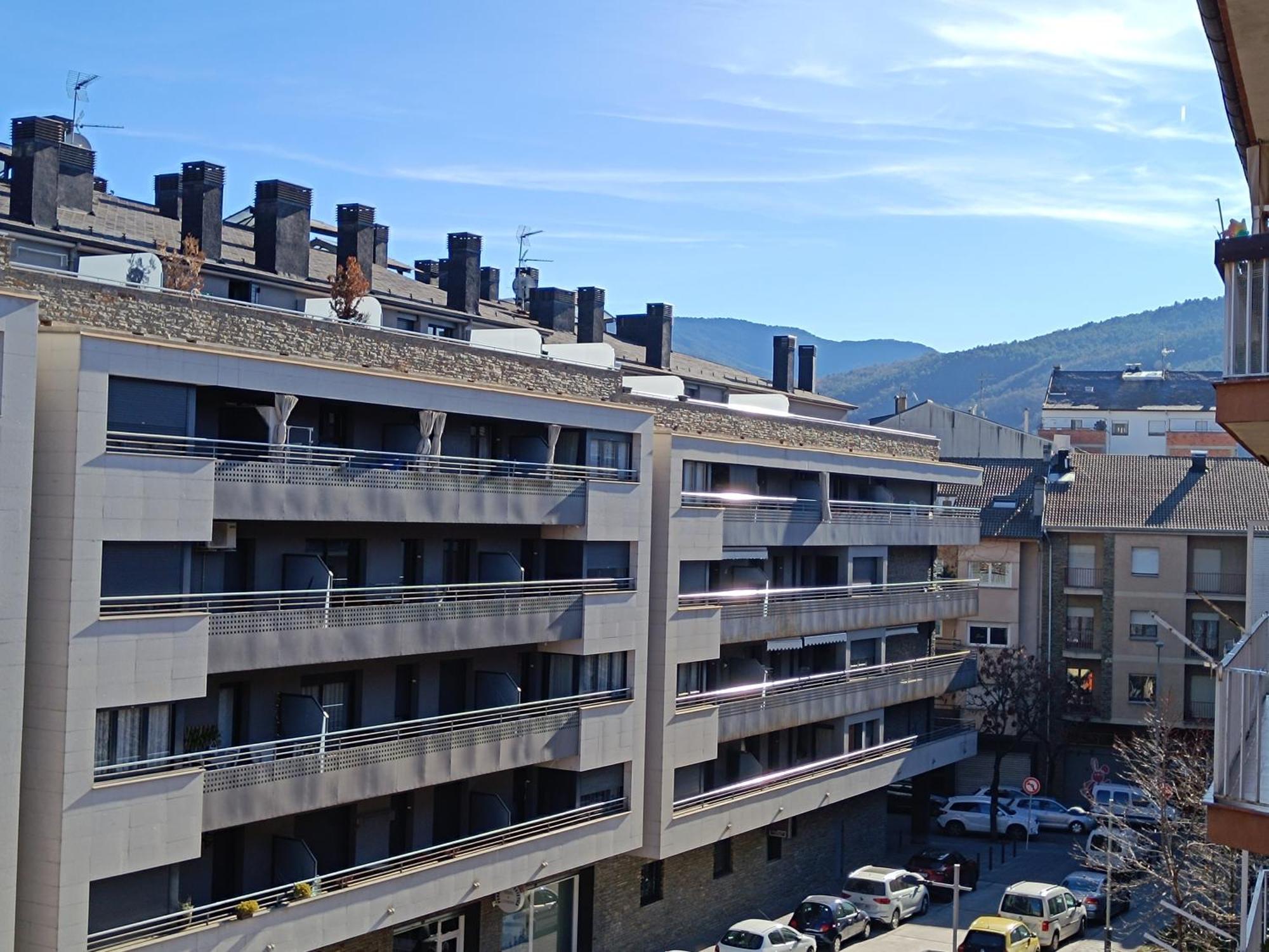 Apartamento Estel La Seu d'Urgell Esterno foto